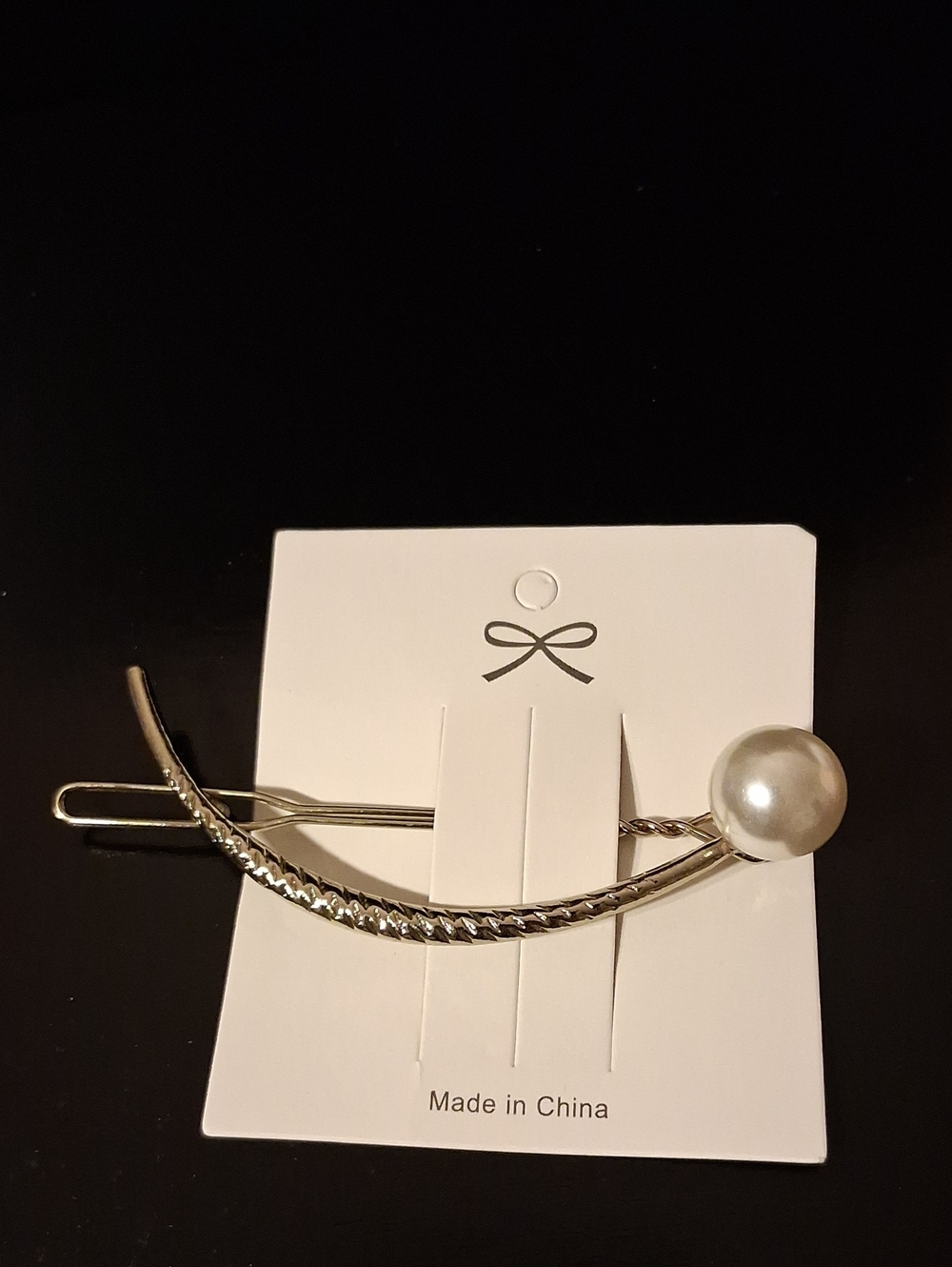 Hair Clip Accessory Gold With A Single Pearl New